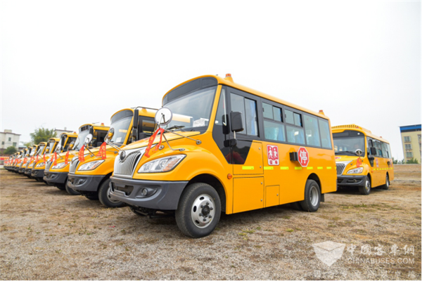 民生工程暖心更連心! 64輛宇通校車(chē)連州投運(yùn)