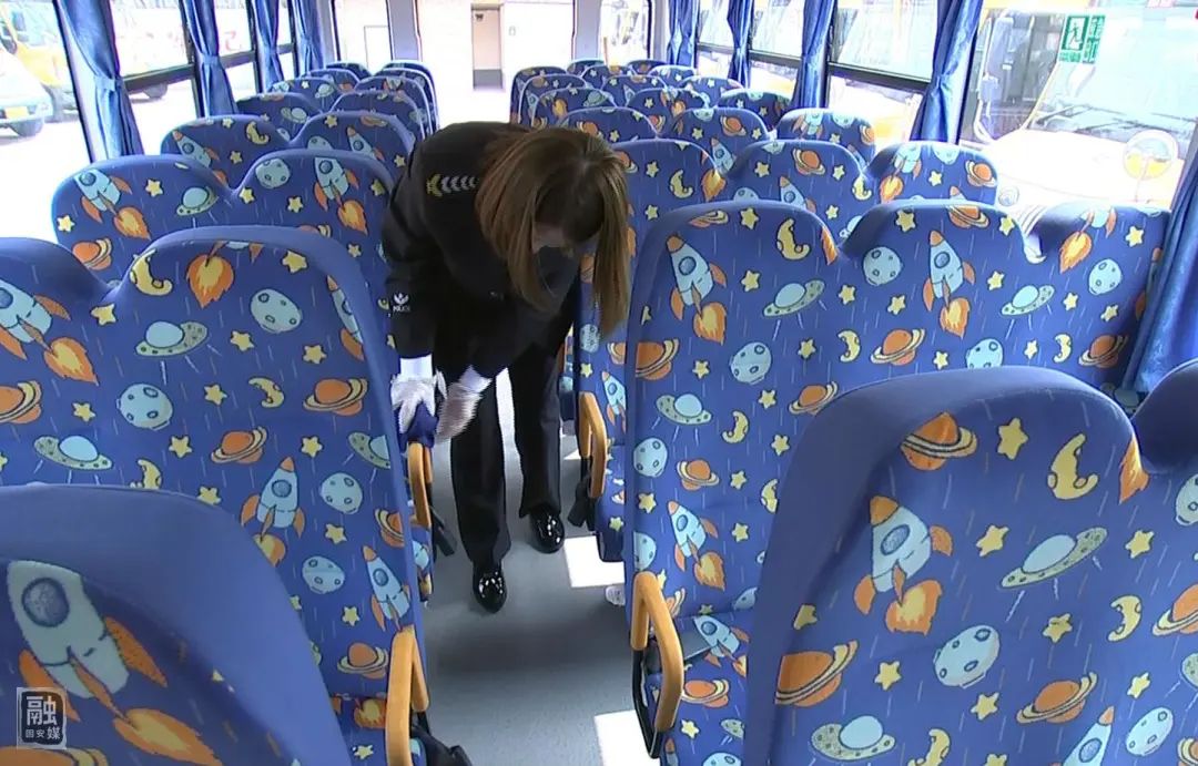 【復(fù)課開(kāi)學(xué)準(zhǔn)備】固安宇通校車(chē)運(yùn)營(yíng)服務(wù)有限公司: 我們整裝待發(fā) 隨時(shí)為學(xué)校復(fù)課準(zhǔn)備著 【復(fù)課開(kāi)學(xué)準(zhǔn)備】固安宇通校車(chē)運(yùn)營(yíng)服務(wù)有限公司: 我們整裝待發(fā) 隨時(shí)為學(xué)校復(fù)課準(zhǔn)備著