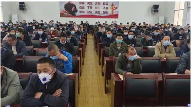 華容縣2020年上半年校車(chē)安全培訓(xùn)會(huì)議在我校召開(kāi)/ 華容縣2020年上半年校車(chē)安全培訓(xùn)會(huì)議在我校召開(kāi)