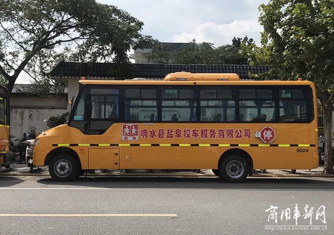 管理搞上去、收費(fèi)降下來(lái)！起底鹽阜校車安全運(yùn)營(yíng)背后的秘密