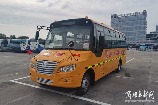 管理搞上去、收費(fèi)降下來(lái)！起底鹽阜校車安全運(yùn)營(yíng)背后的秘密