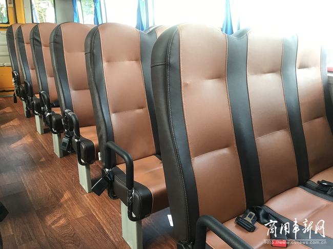 管理搞上去、收費(fèi)降下來(lái)！起底鹽阜校車安全運(yùn)營(yíng)背后的秘密