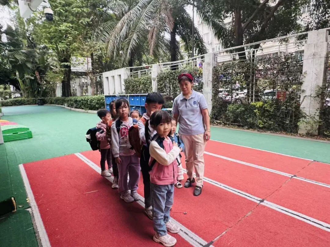 【校園快訊】安全常識我知道——校車疏散演練