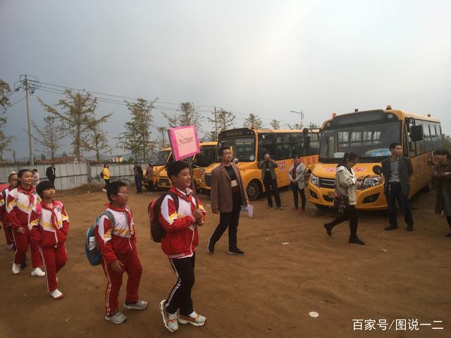 日照東港區(qū)整合校車資源 校車“私有”變“公有” 日照東港區(qū)整合校車資源 校車“私有”變“公有”