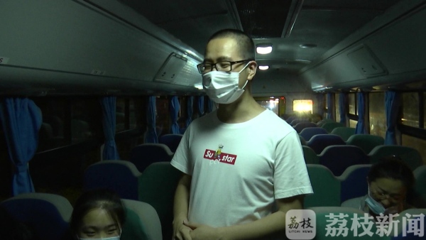 確保學(xué)生安全出行 贛榆打造“零補貼”校車模式 確保學(xué)生安全出行 贛榆打造“零補貼”校車模式