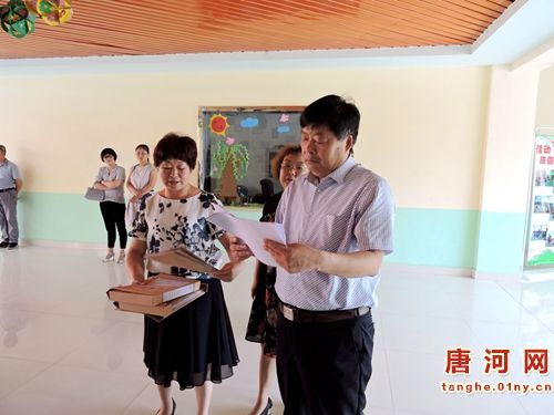 南陽唐河縣政協(xié)對(duì)“校車安全管理”進(jìn)行專項(xiàng)民主監(jiān)督 南陽唐河縣政協(xié)對(duì)“校車安全管理”進(jìn)行專項(xiàng)民主監(jiān)督